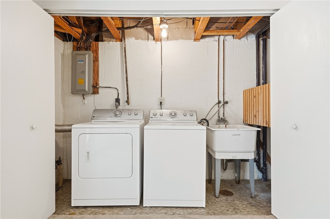 2105 Saint James Place