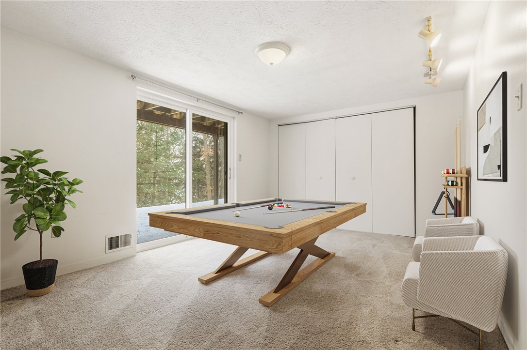 2105 Saint James Place