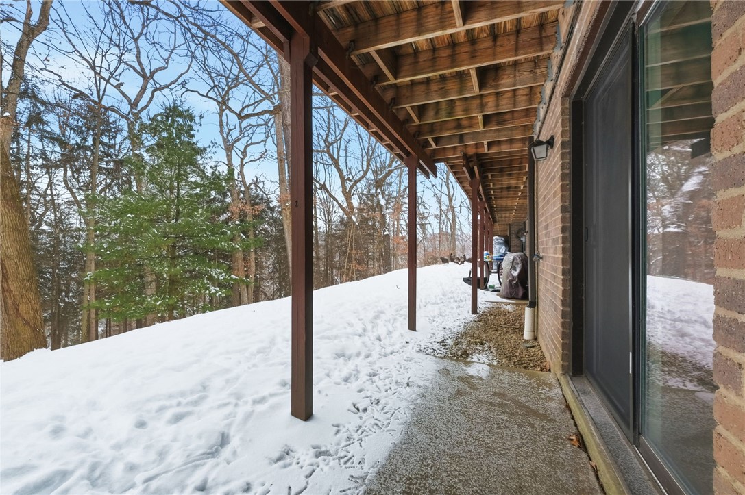 2105 Saint James Place