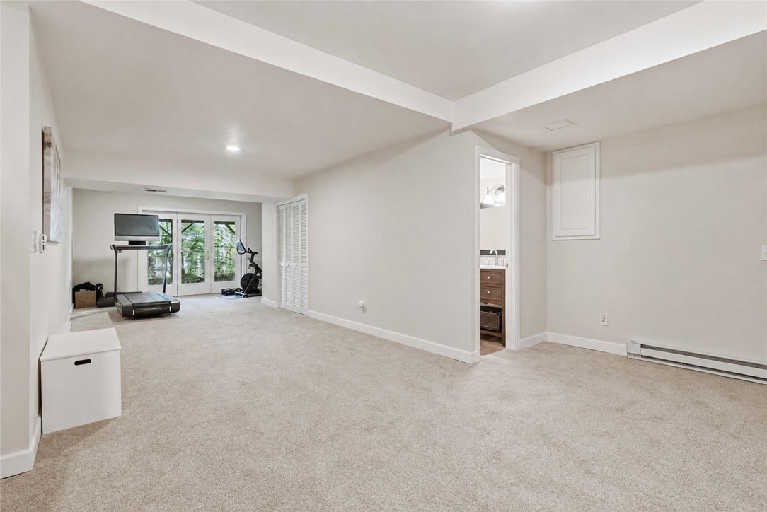 821 Arbordale Lane