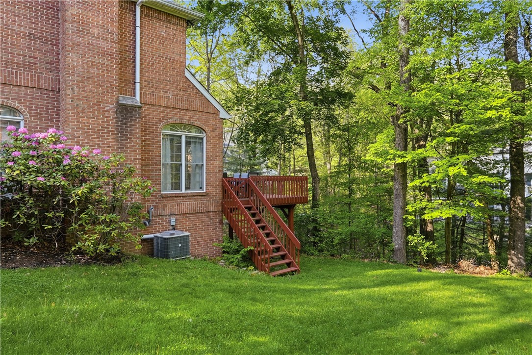 821 Arbordale Lane