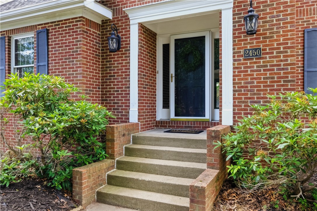 2450 Dogwood Drive