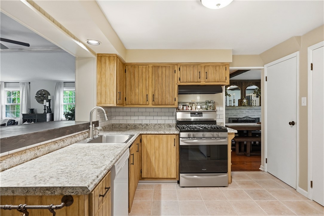 737 Wyngold Drive