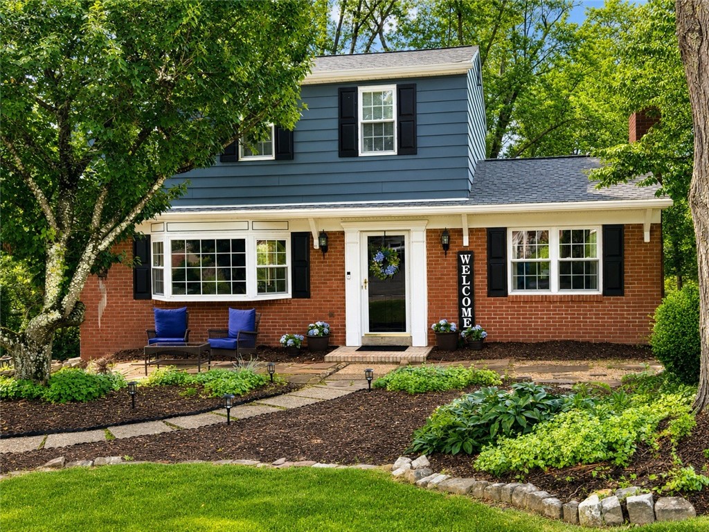 737 Wyngold Drive
