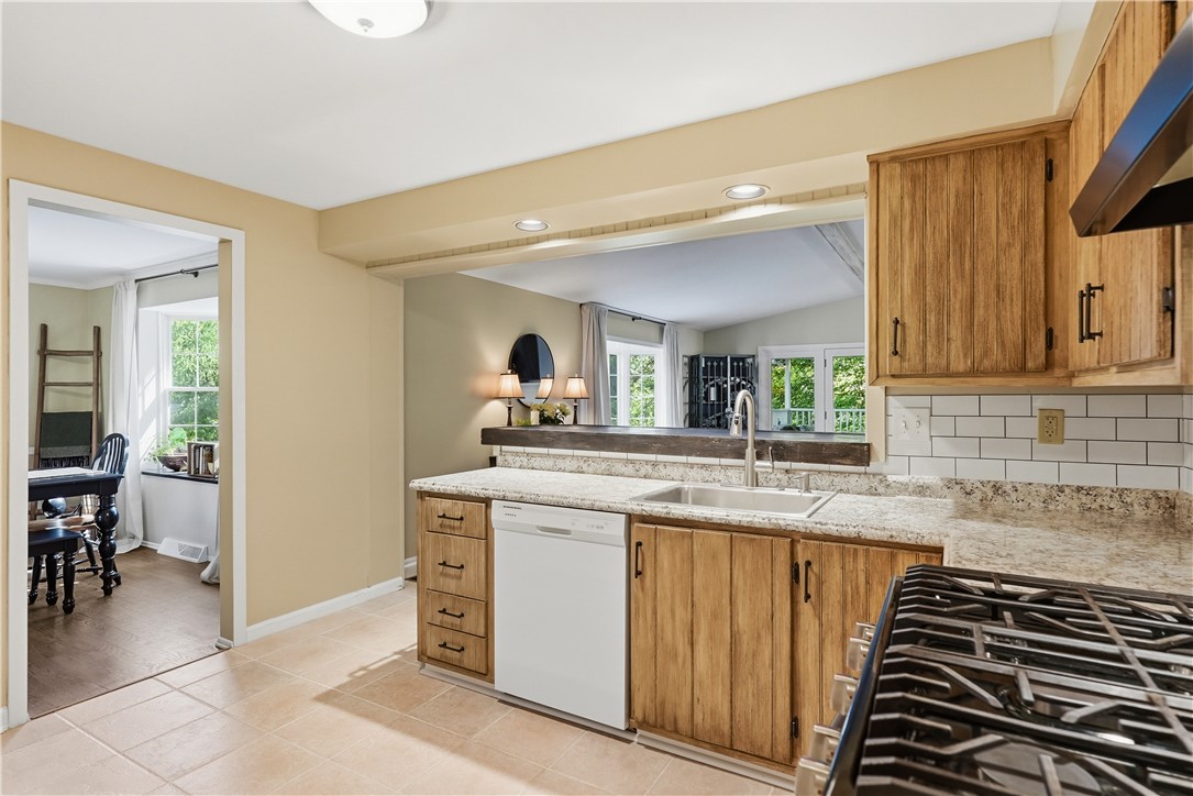 737 Wyngold Drive