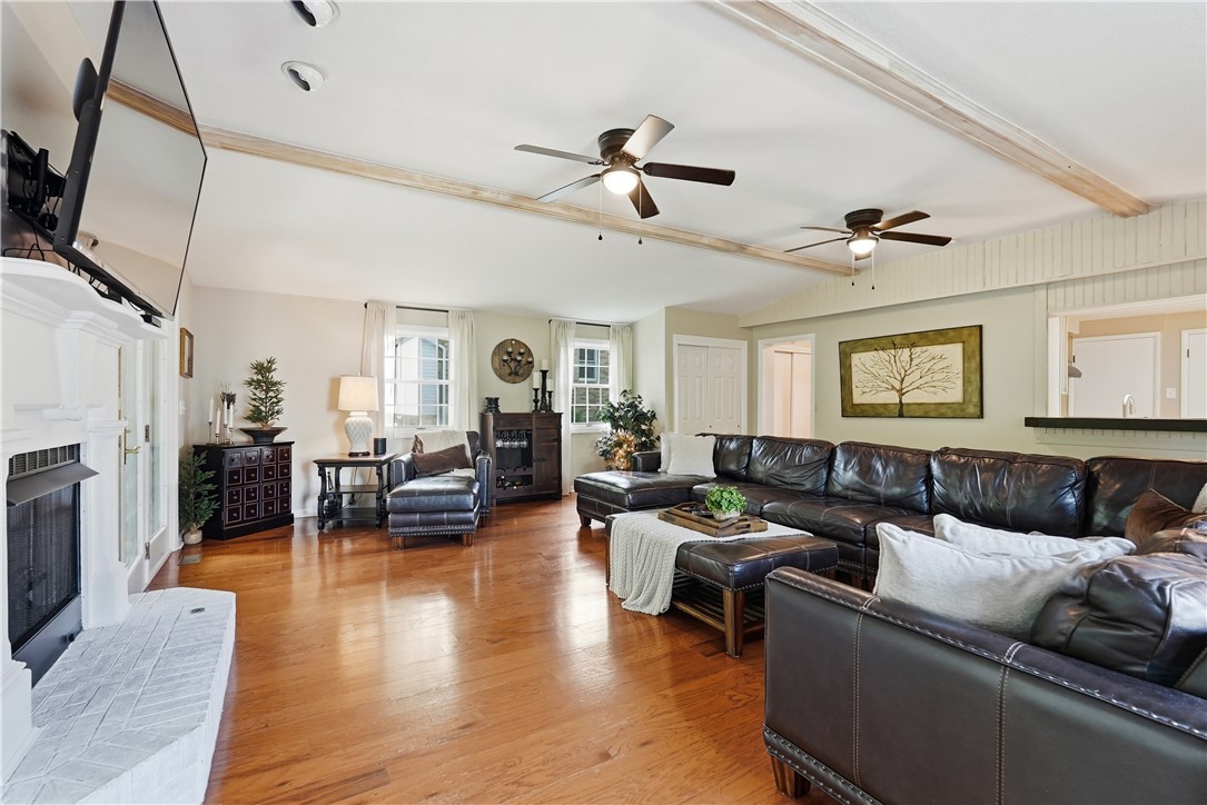 737 Wyngold Drive