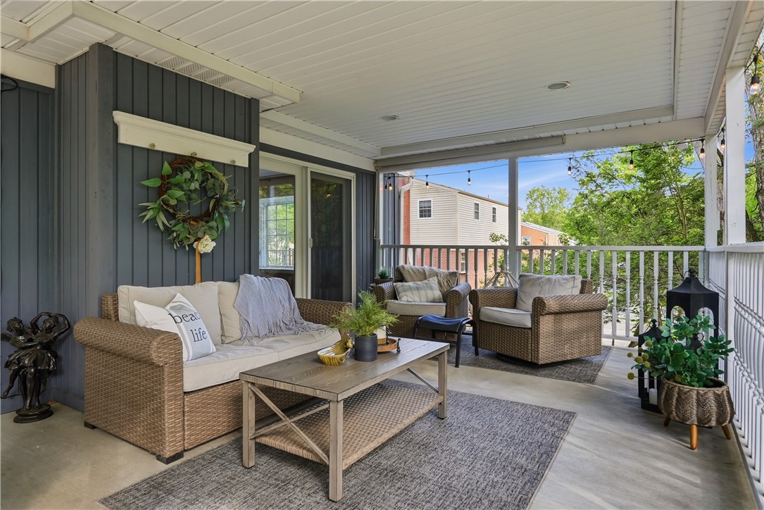 737 Wyngold Drive