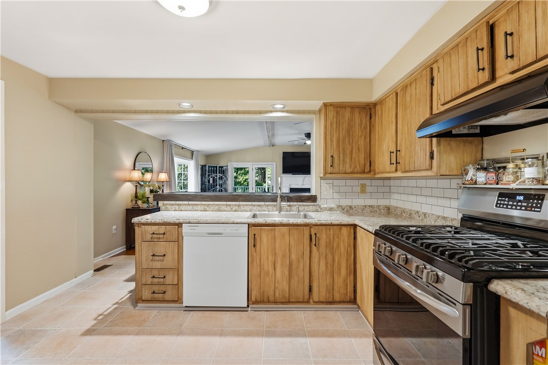 737 Wyngold Drive