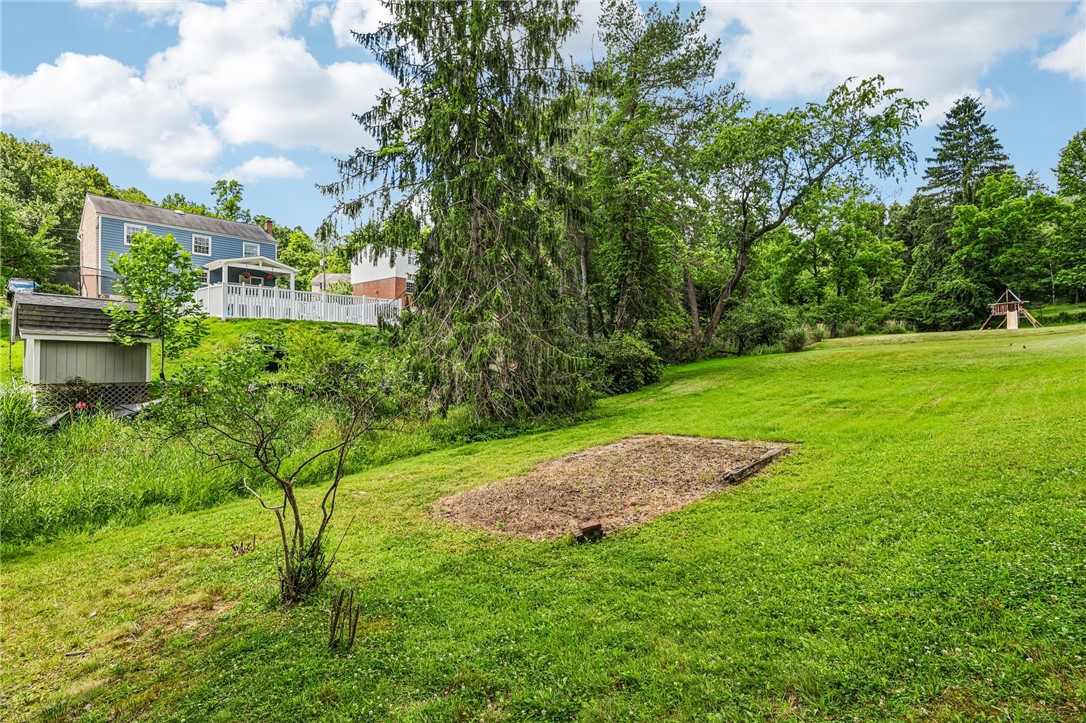 1021 Balmoral DRIVE