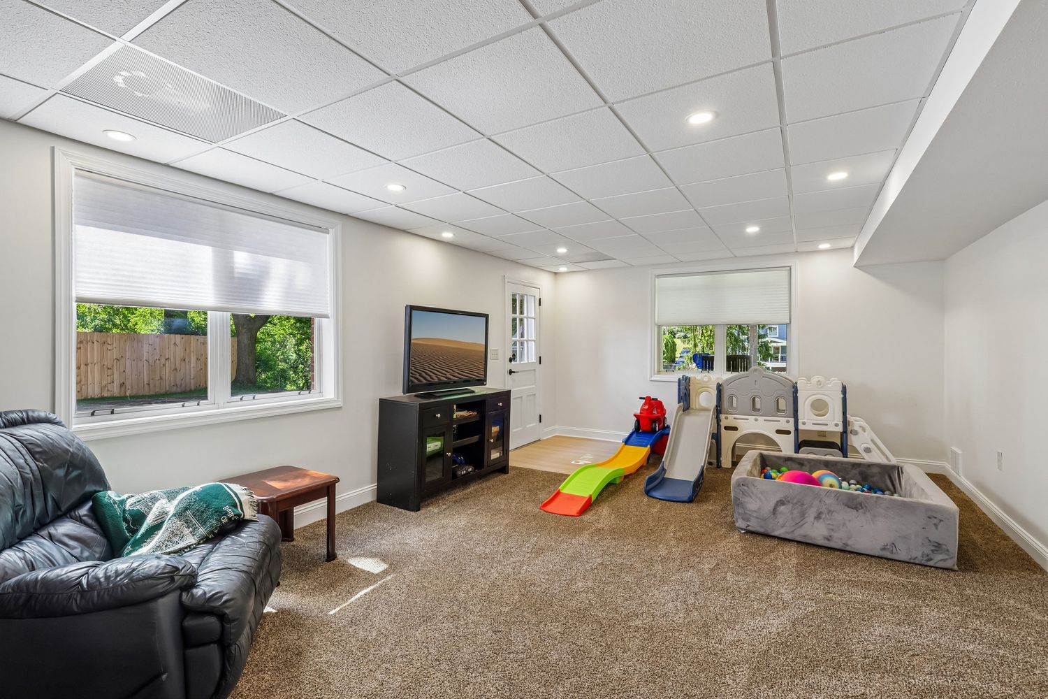 1021 Balmoral DRIVE