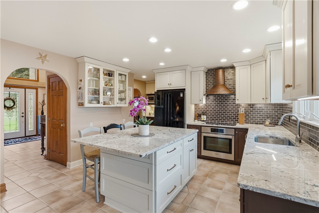 5012 Northfield Drive