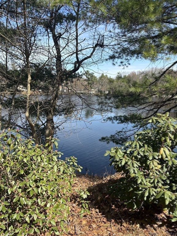 4 Mill Pond Road