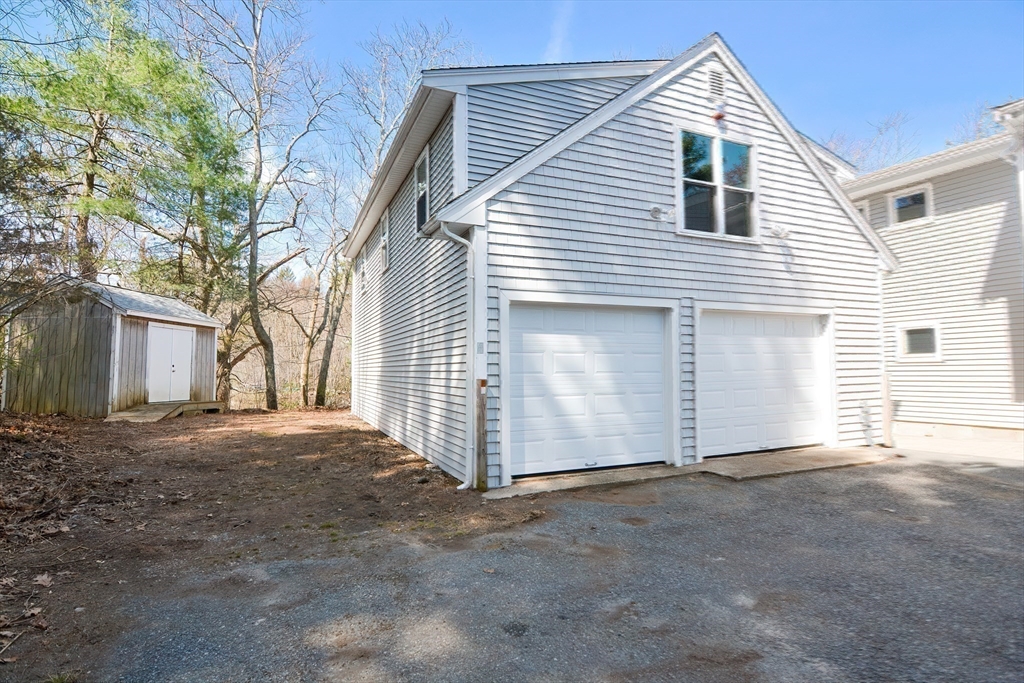 4 Mill Pond Road