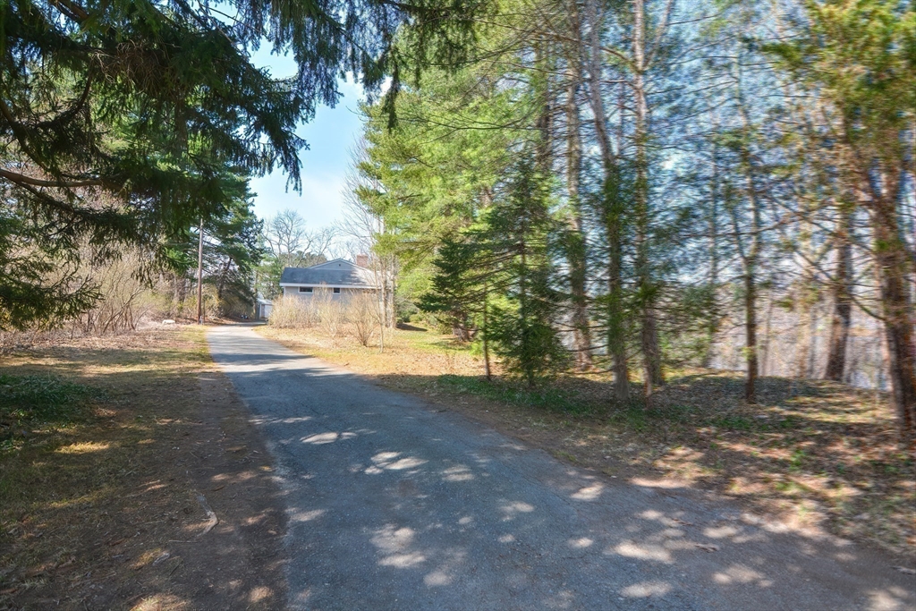 4 Mill Pond Road
