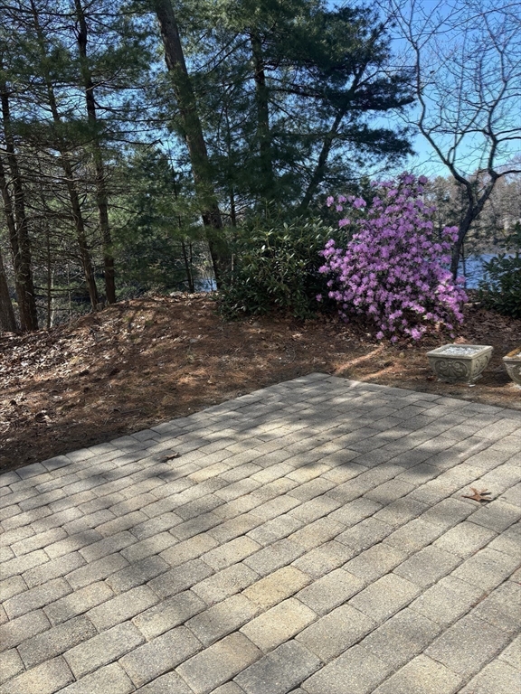 4 Mill Pond Road