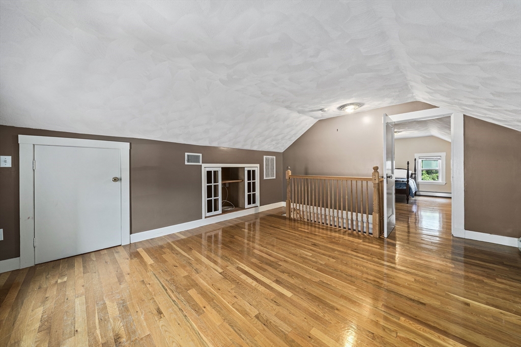 31 Summit Ave