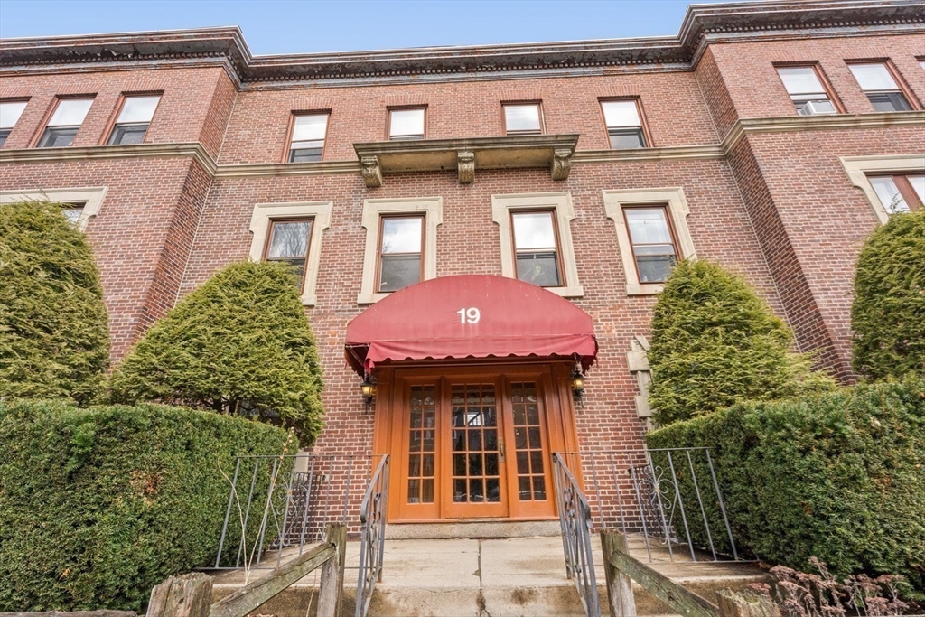 19 South St. # 11