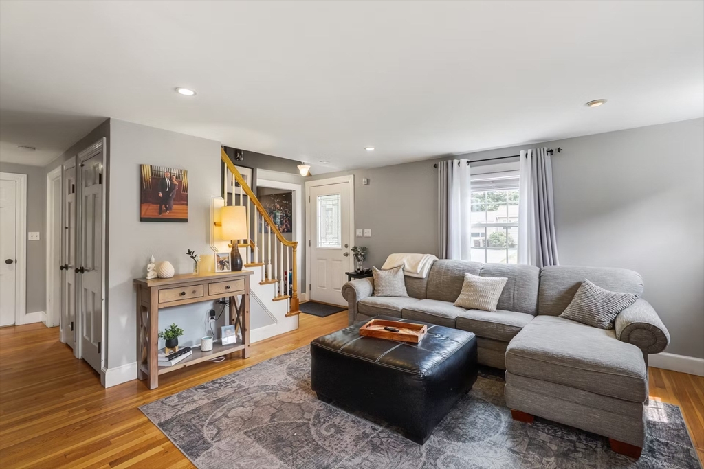59 Elmer Rd