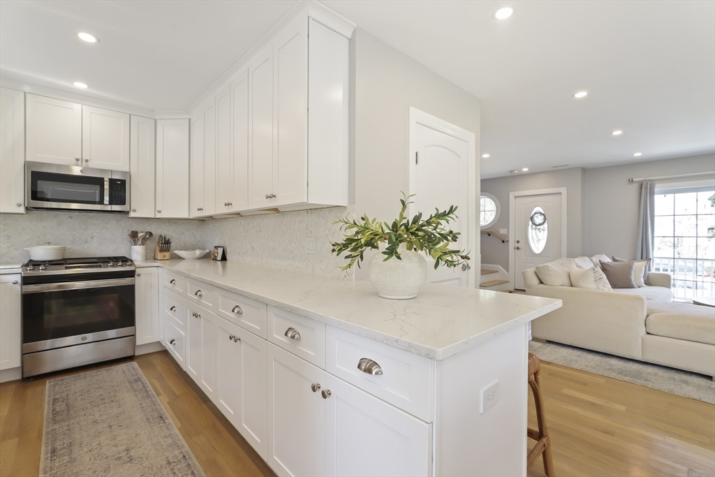 103 Bay View Ave # 103