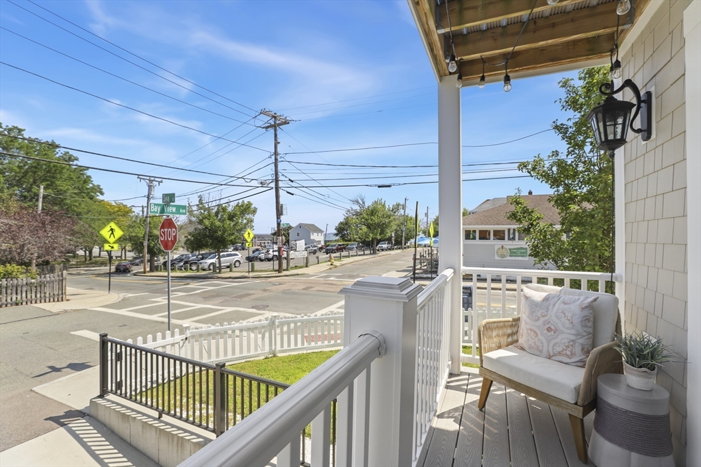 103 Bay View Ave # 103