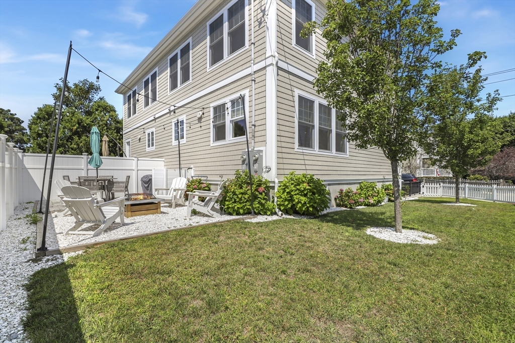 103 Bay View Ave # 103