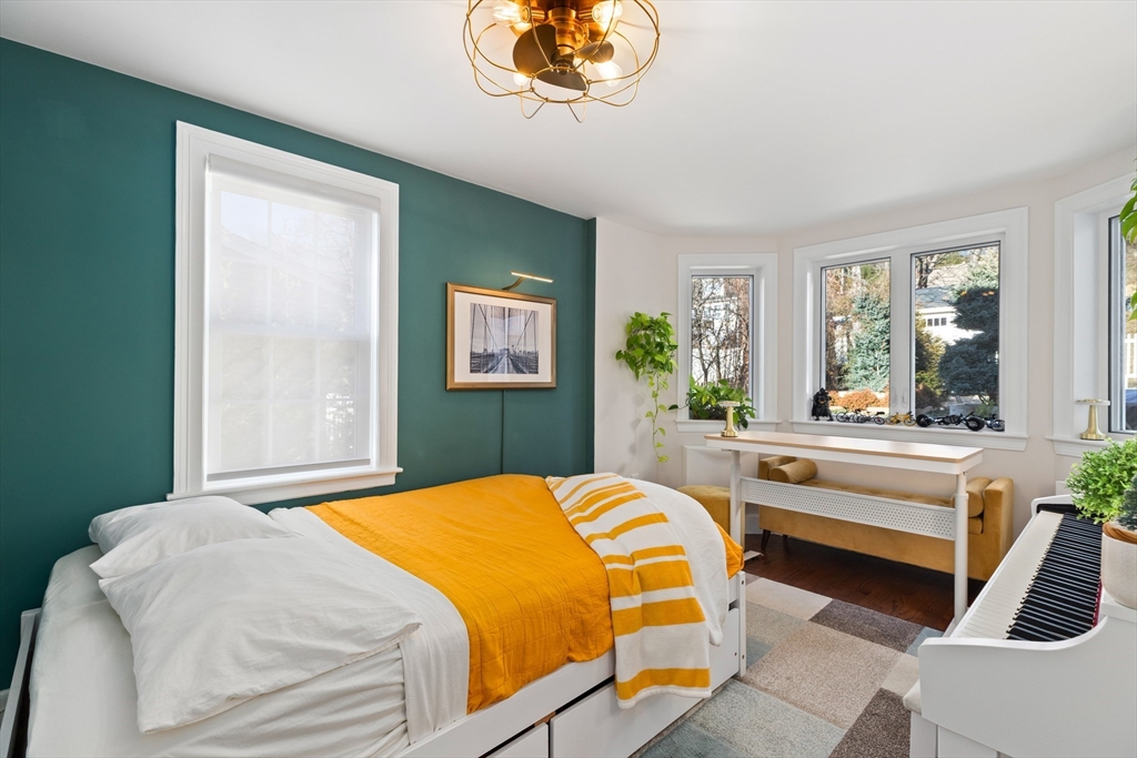27 Broad Cove Rd