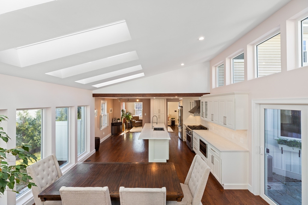 27 Broad Cove Rd