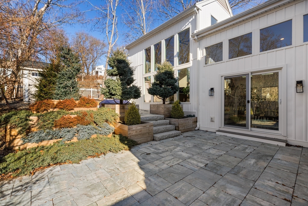 27 Broad Cove Rd