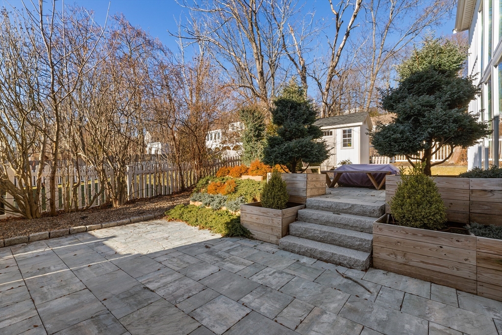 27 Broad Cove Rd