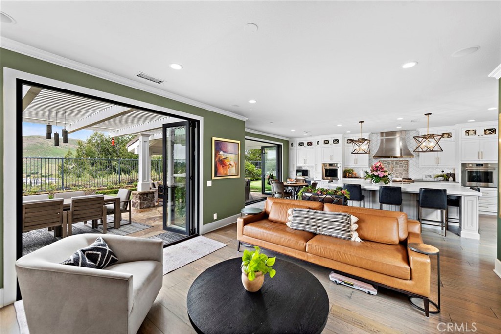 17 Christopher Street