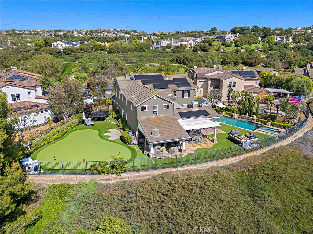 17 Christopher Street