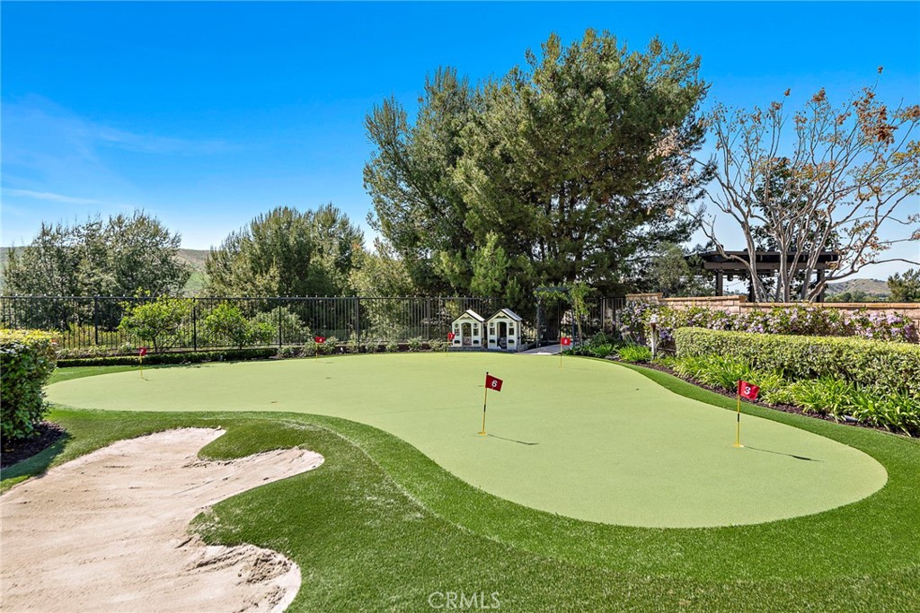 17 Christopher Street