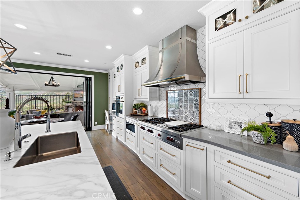 17 Christopher Street