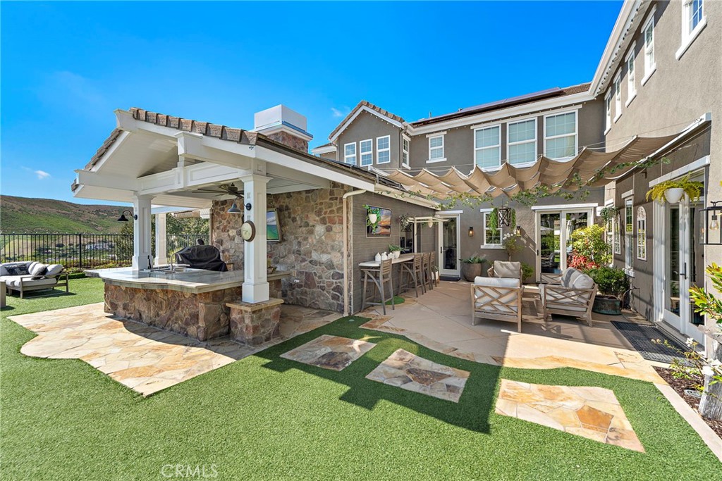 17 Christopher Street