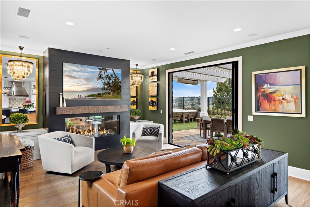 17 Christopher Street