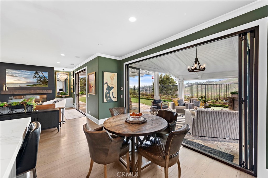 17 Christopher Street