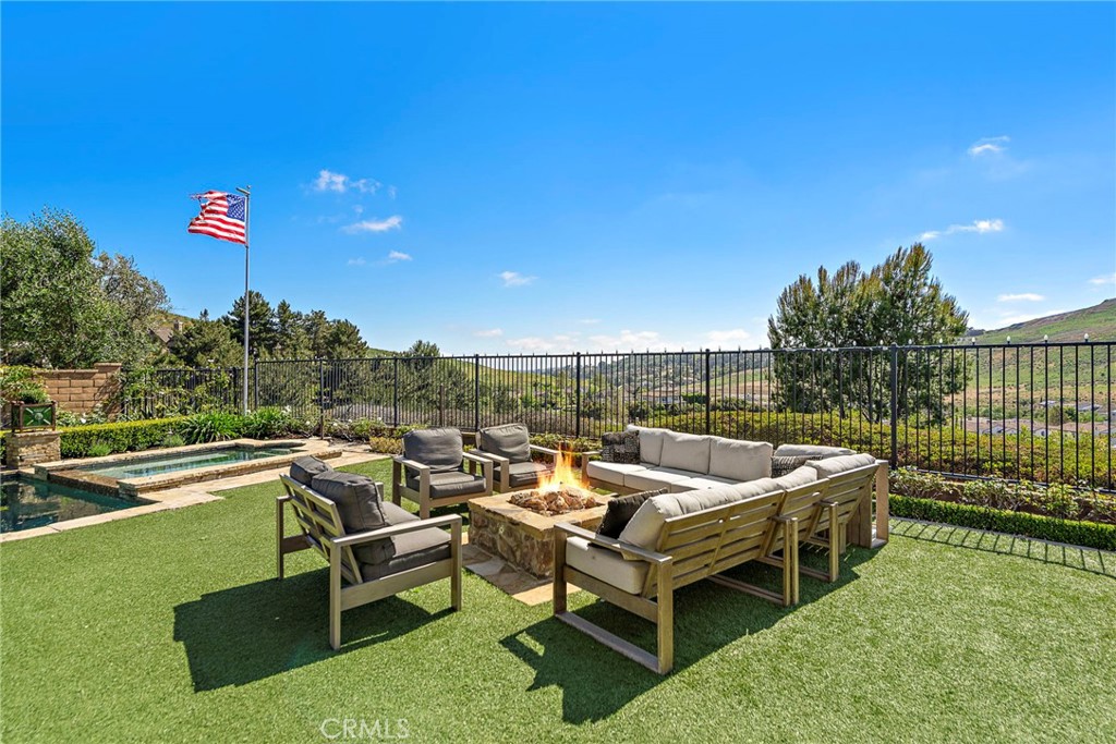 17 Christopher Street