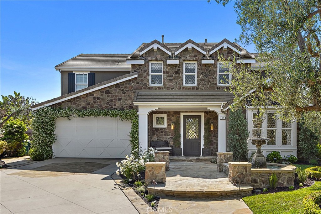 17 Christopher Street