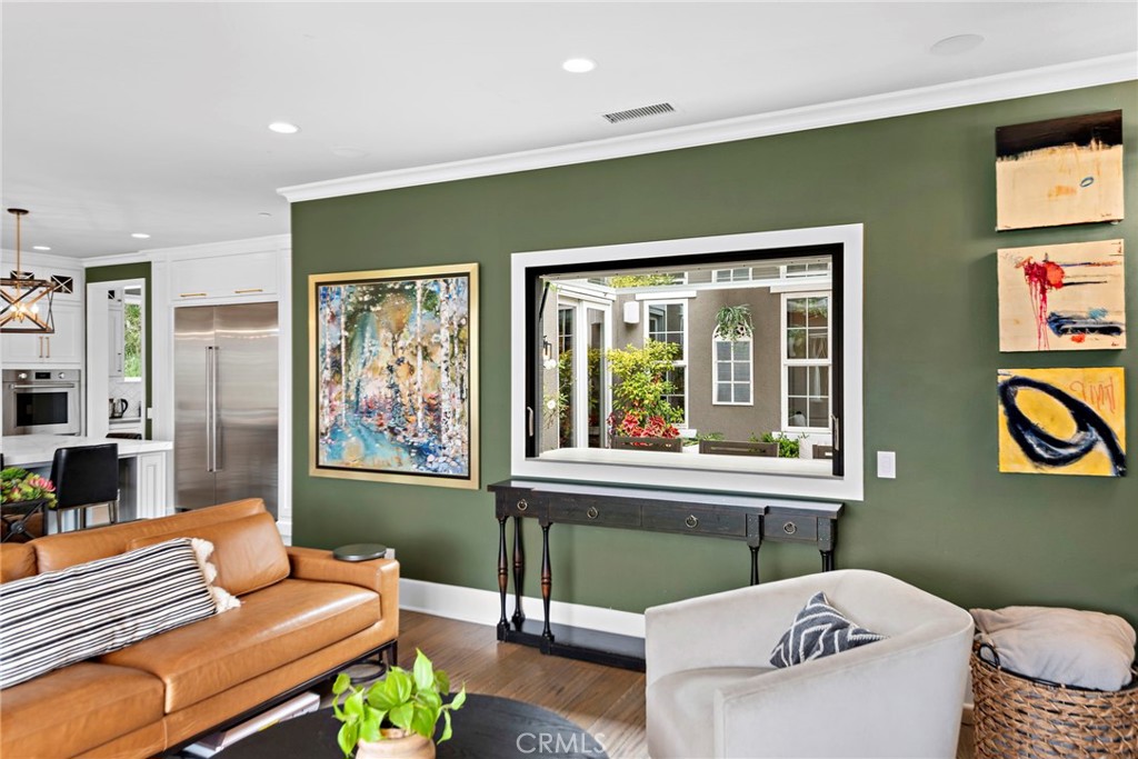 17 Christopher Street