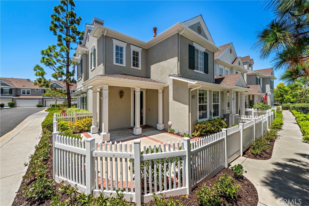 15 Strawflower Street