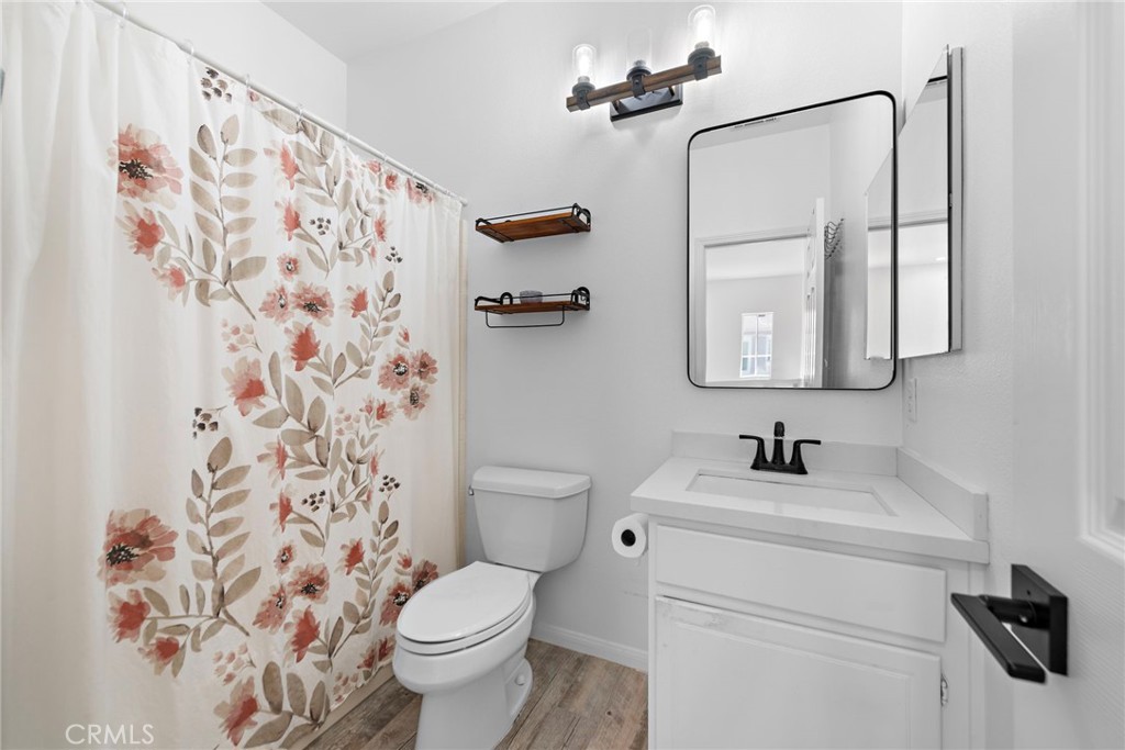 15 Strawflower Street