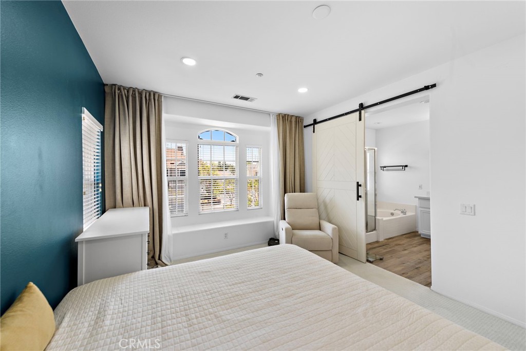 15 Strawflower Street