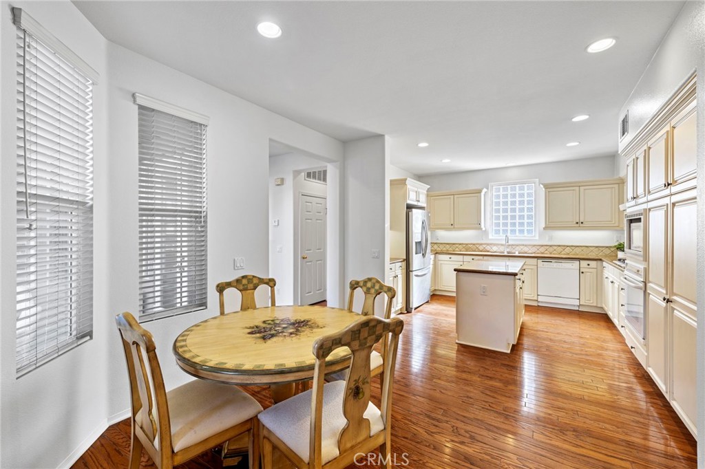 1 Trumpet Vine Street