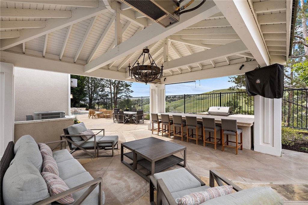 33 Christopher Street