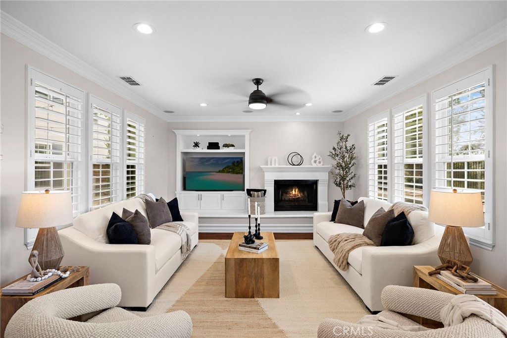 33 Christopher Street