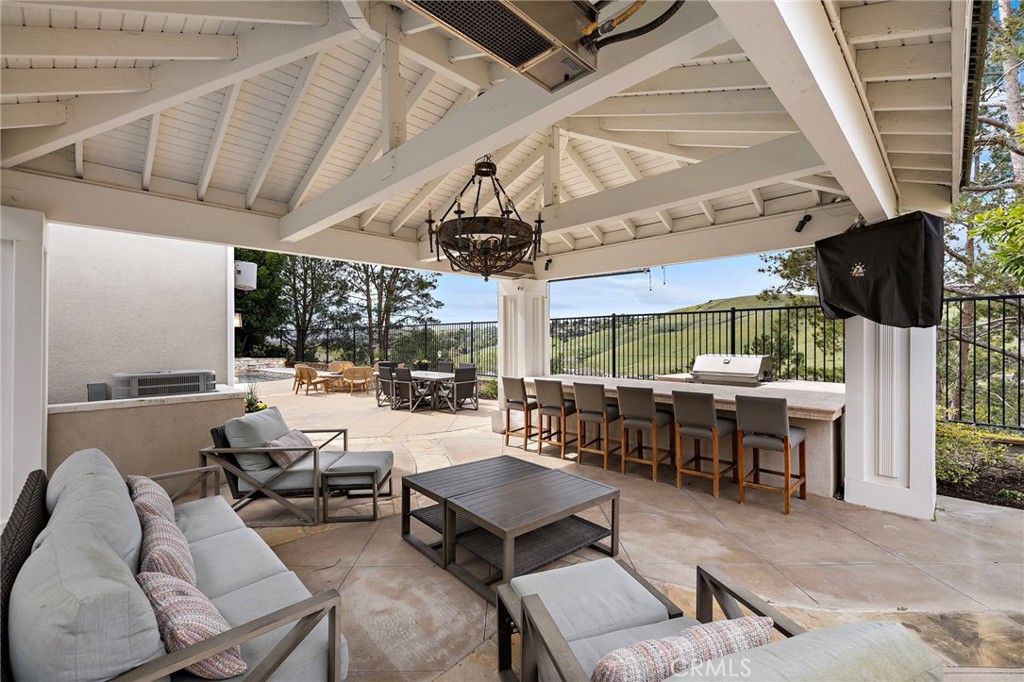 33 Christopher Street