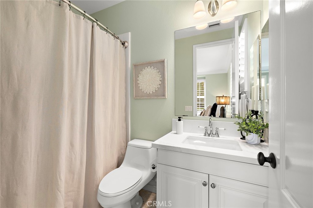 33 Christopher Street