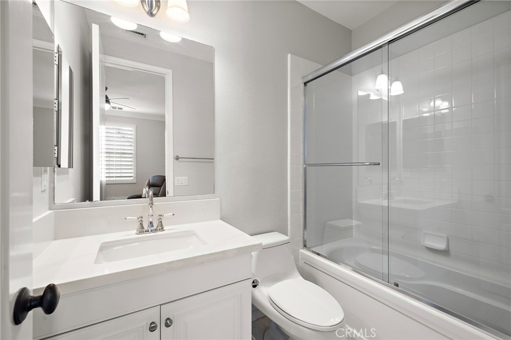 33 Christopher Street