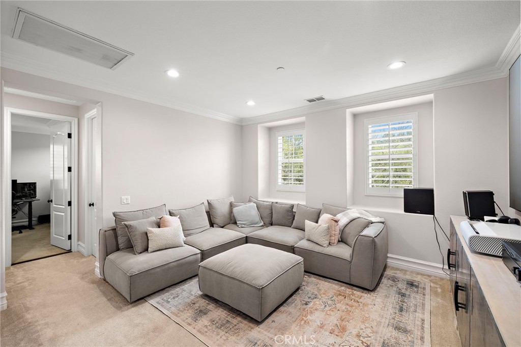 33 Christopher Street