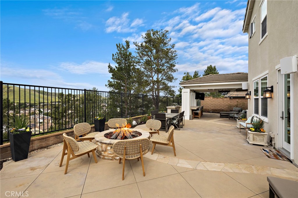 33 Christopher Street